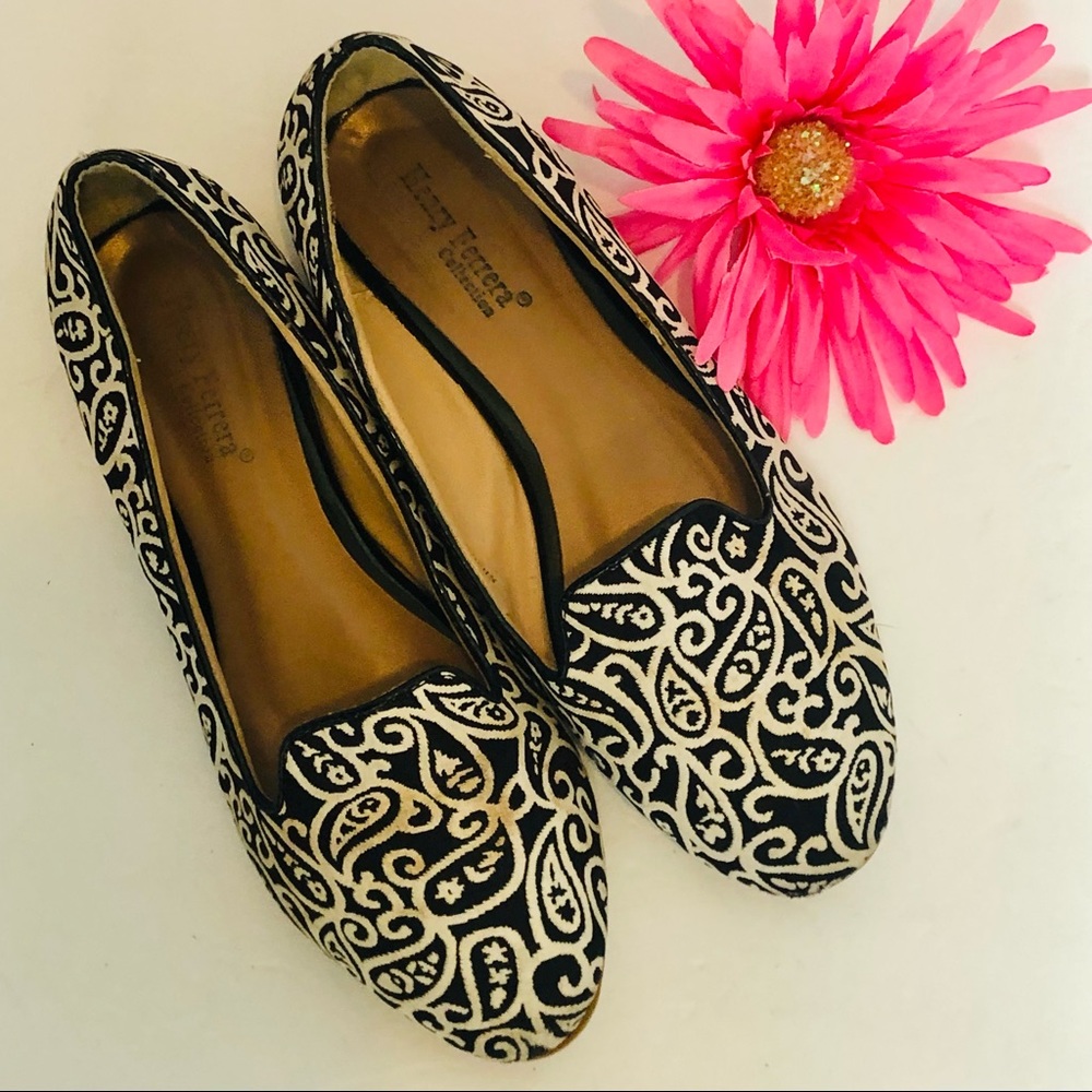 Henry Ferrera cream & black flats.